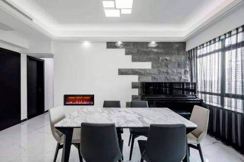 Линейный электрокамин Royal Flame Crystal 50 RF в Нижнем Тагиле